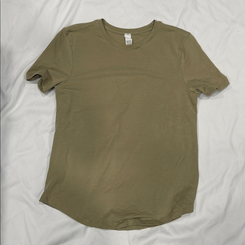 Lululemon Love Crew Shirt Size 4
